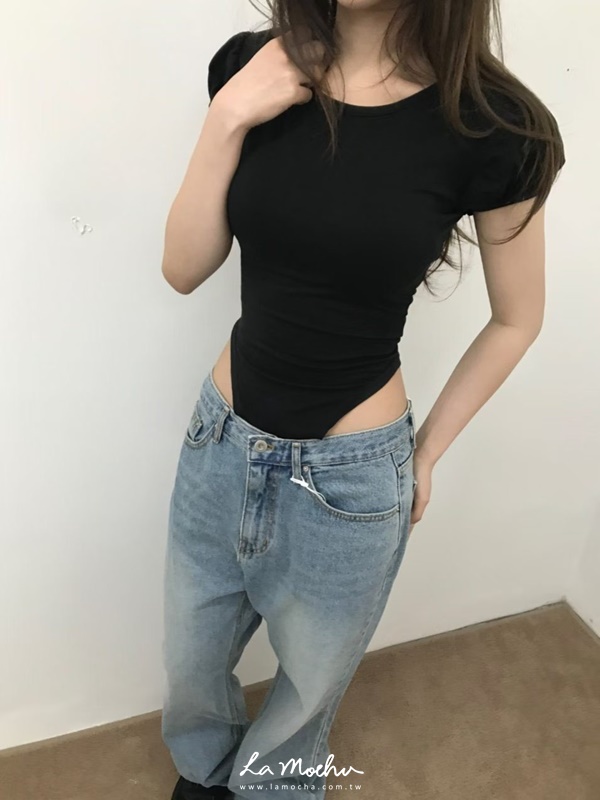 連體衣設計澎袖圓領上衣